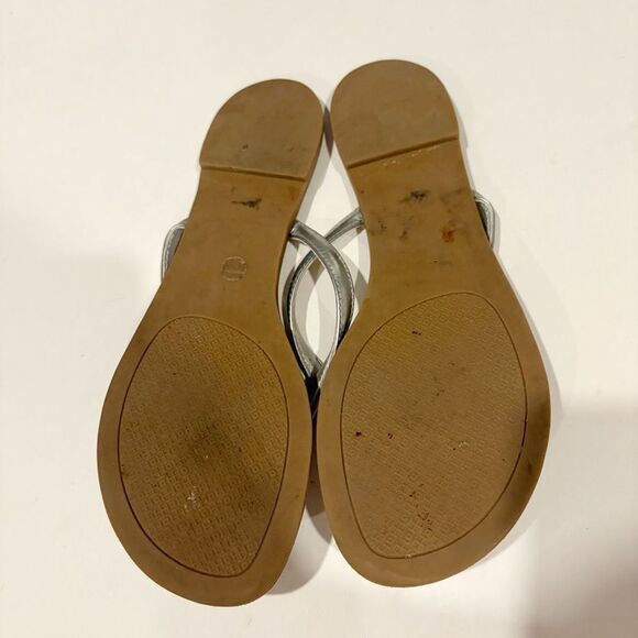 Tory Burch Terra Leather Flip Flop Silver Size 7.5 Vacation Travel - Picture 7 of 7
